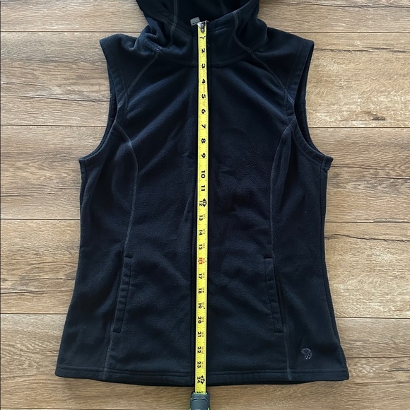Mountain Hardware Black Fleece Hooded Women’s Vest Size Medium - Picture 6 of 8